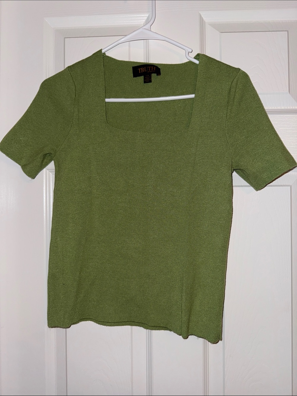 True Fit Olive Square-Neck Short Sleeve Top